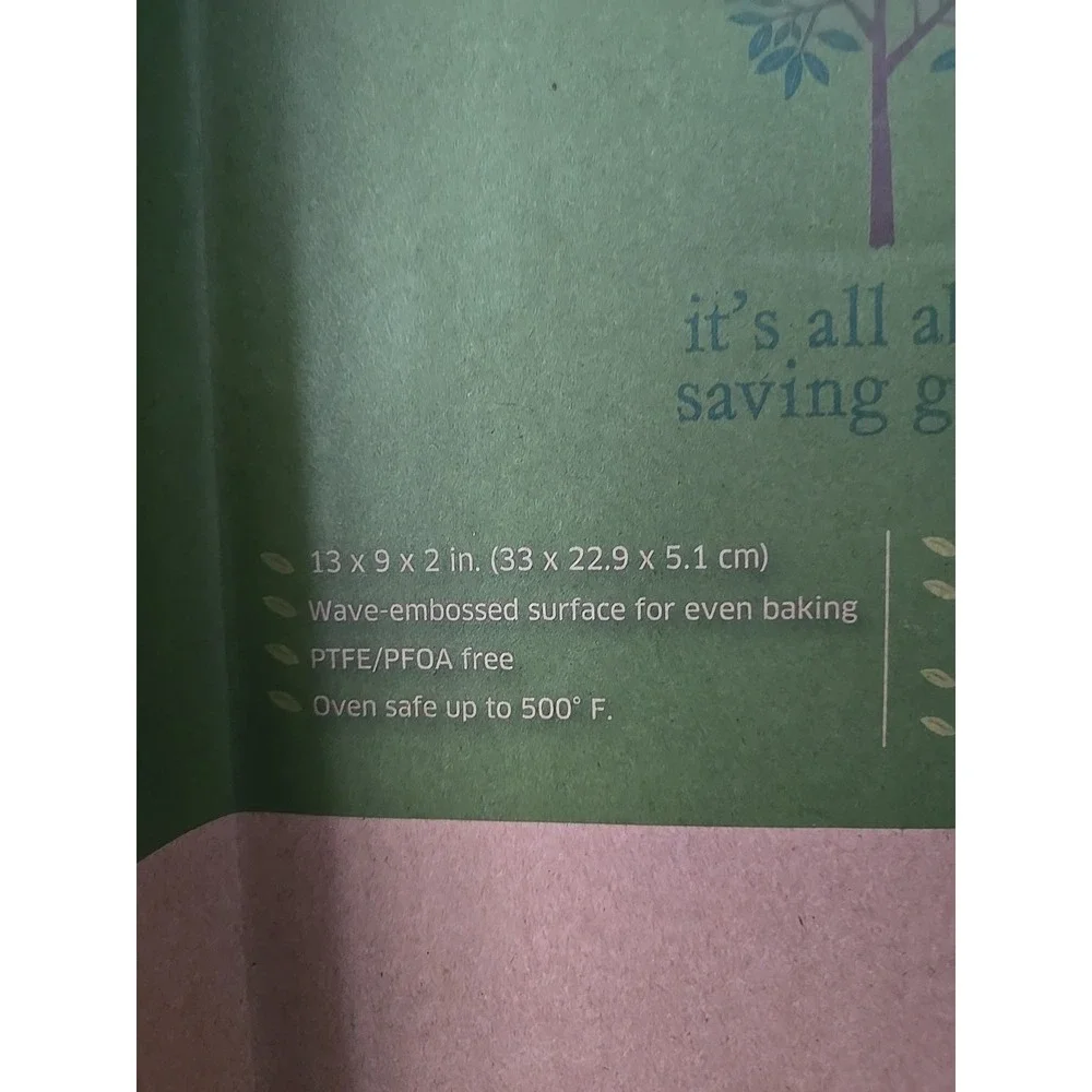 New‎ Crofton Green White cookie sheet Waved Emoossed Surface 13 x 9 x 2